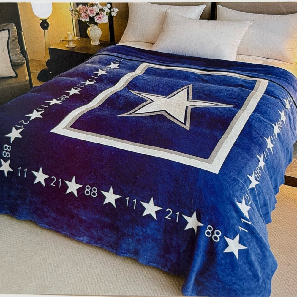 Brand New Dallas Cowboy king size soft Blanket
